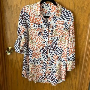 CLEAR OUT SALE $5. CAbi #404 Grand Prix button down